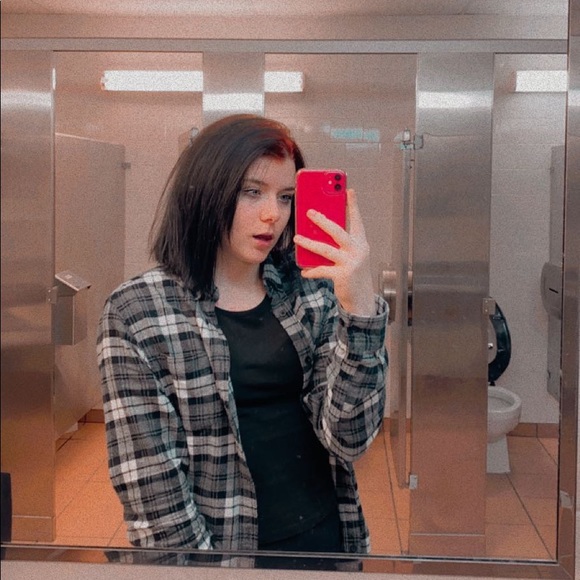 🖤Get To Know Me🖤 - Picture 3 of 3